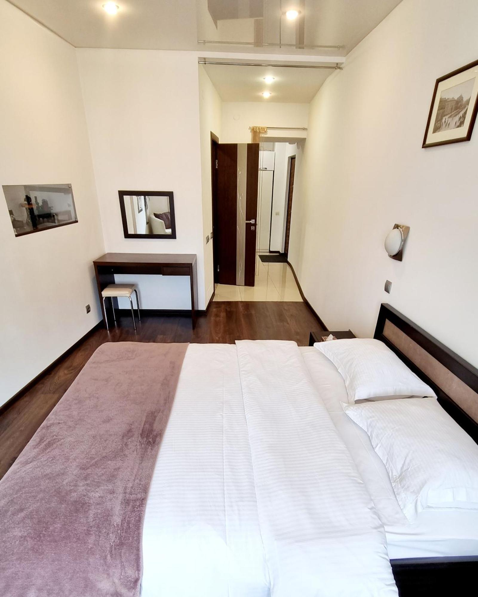 Apartment Mitskevycha Square 5 Lviv Exterior photo